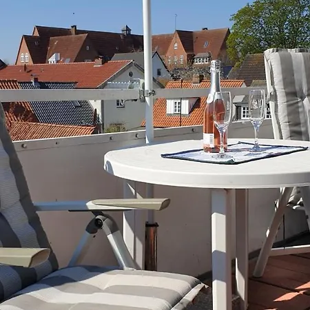 Apartment Gro_e Stra_e 19_ Whg_ 5 *